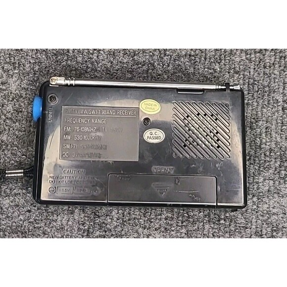 Vintage 9 Band FM/AM/SW World Receiver FM(TV)/MW/SW1-7 9 Band Receiver Tested - Picture 5 of 9